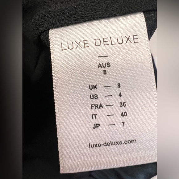 Luxe Deluxe NWT Look Twice One Shoulder Ruffle Dress Size 4 - Picture 11 of 16